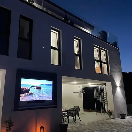 Villa White Pearl Diamond, Opatija Mit Meerblick & Pool Exterior photo