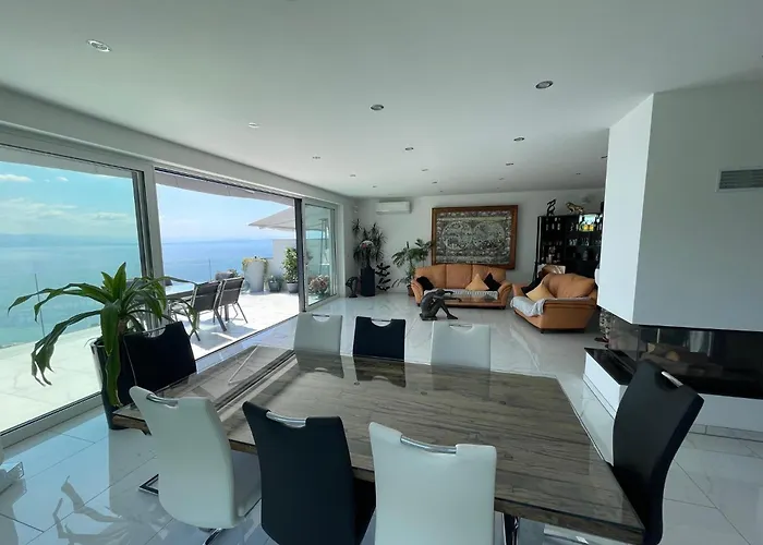 Villa White Pearl Diamond, Opatija Mit Meerblick & Pool