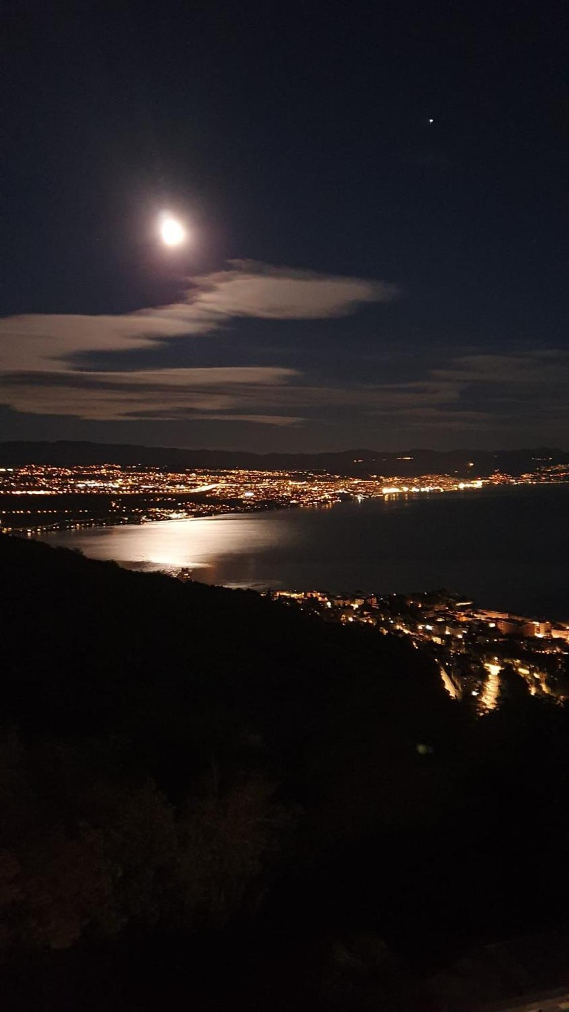 Villa White Pearl Diamond, Mit Meerblick & Pool Opatija