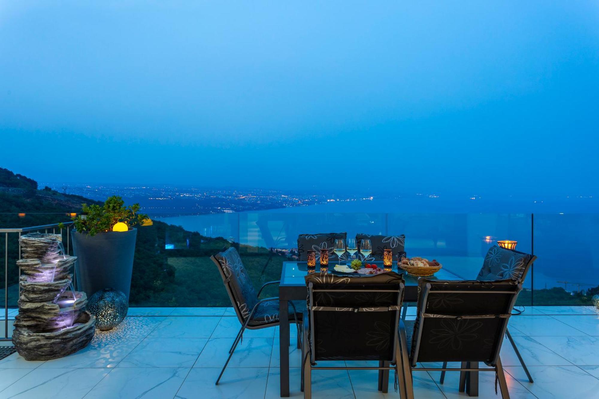 Villa White Pearl Diamond, Mit Meerblick & Pool Opatija