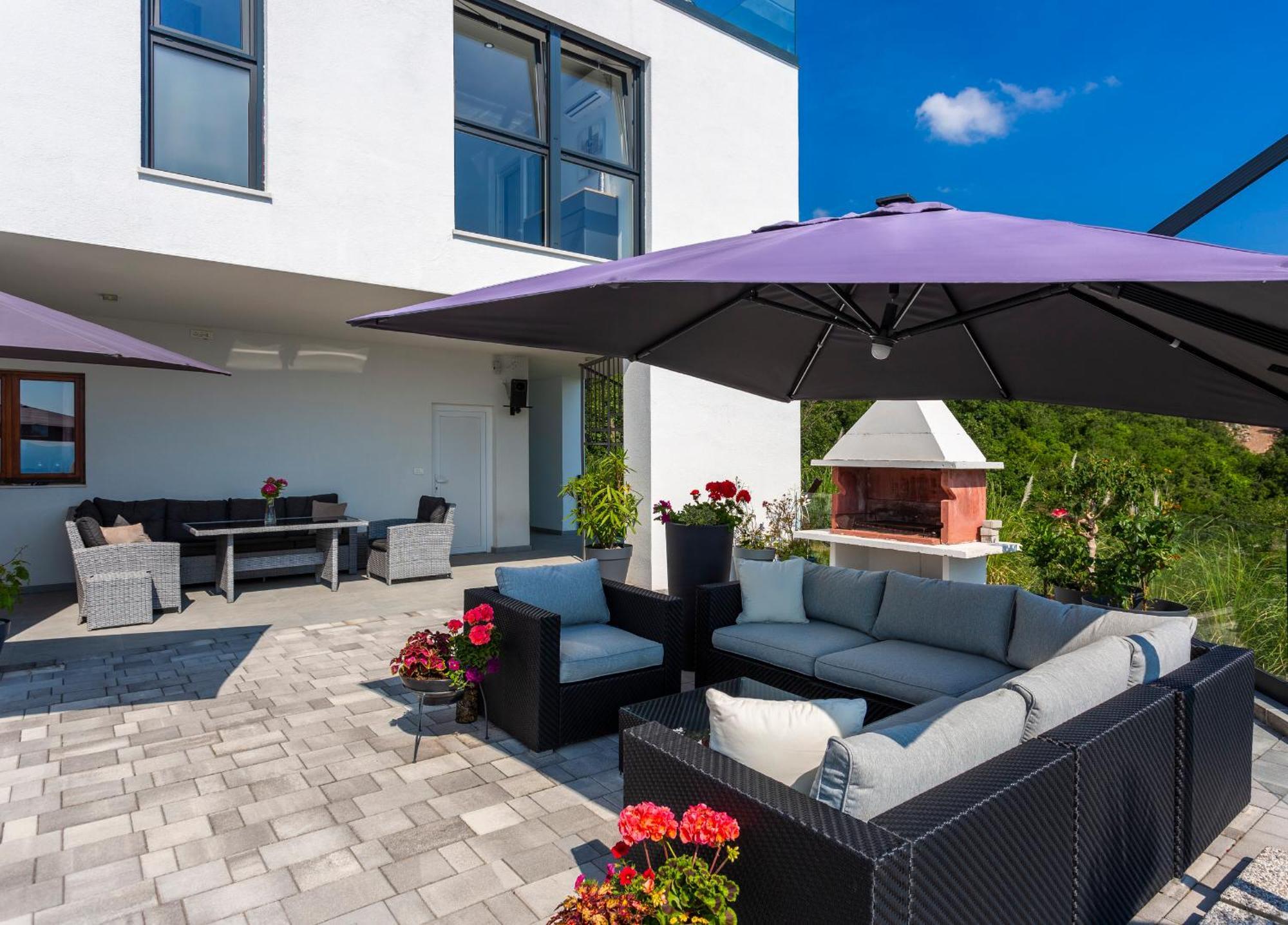 Villa White Pearl Diamond, Mit Meerblick & Pool Opatija